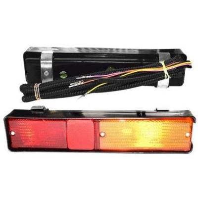 Feu arrière 300x62x62mm pour Massey Ferguson Série 8100 8200