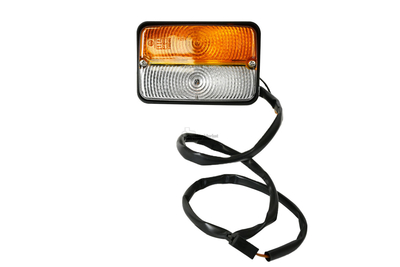 Feu latéral gauche pour Massey Ferguson série 3100, 3548345M91
