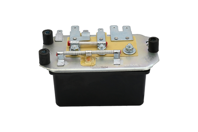 Régulateur de tension pour tracteur, NCB133